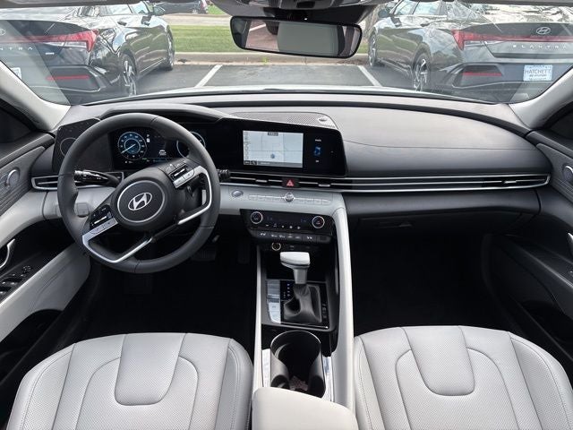 2025 Hyundai Elantra Hybrid Limited