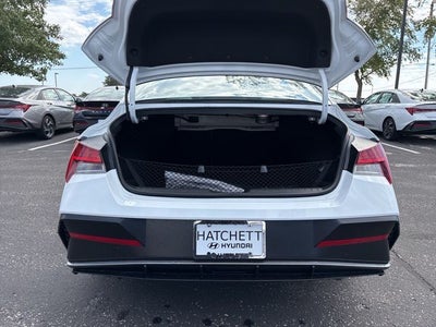 2025 Hyundai Elantra Hybrid Limited