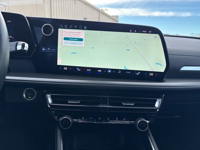 2025 Chevrolet Traverse LT 2LT