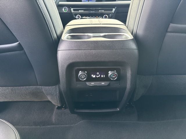 2025 Chevrolet Traverse LT 2LT