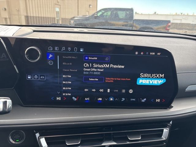 2025 Chevrolet Traverse LT 2LT