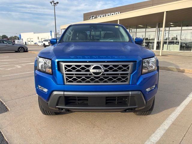 2024 Nissan Frontier SV SE