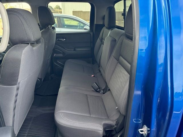 2024 Nissan Frontier SV SE