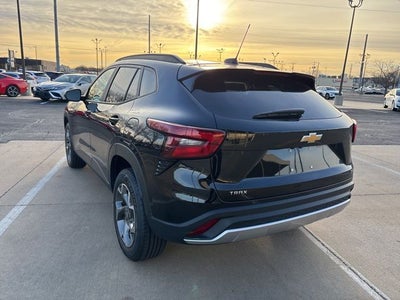 2025 Chevrolet Trax LT