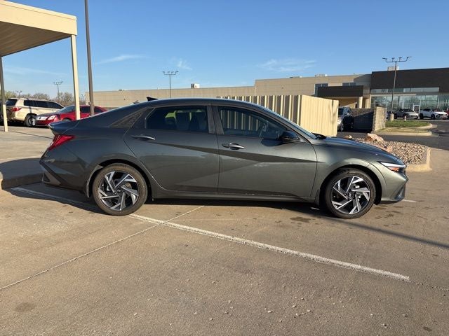 2025 Hyundai Elantra Hybrid SEL Sport