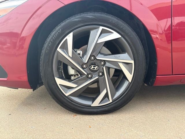 2024 Hyundai Elantra Limited