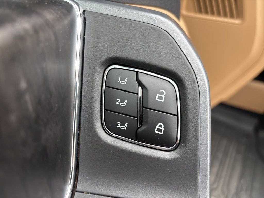 2023 Ford F-350SD Lariat