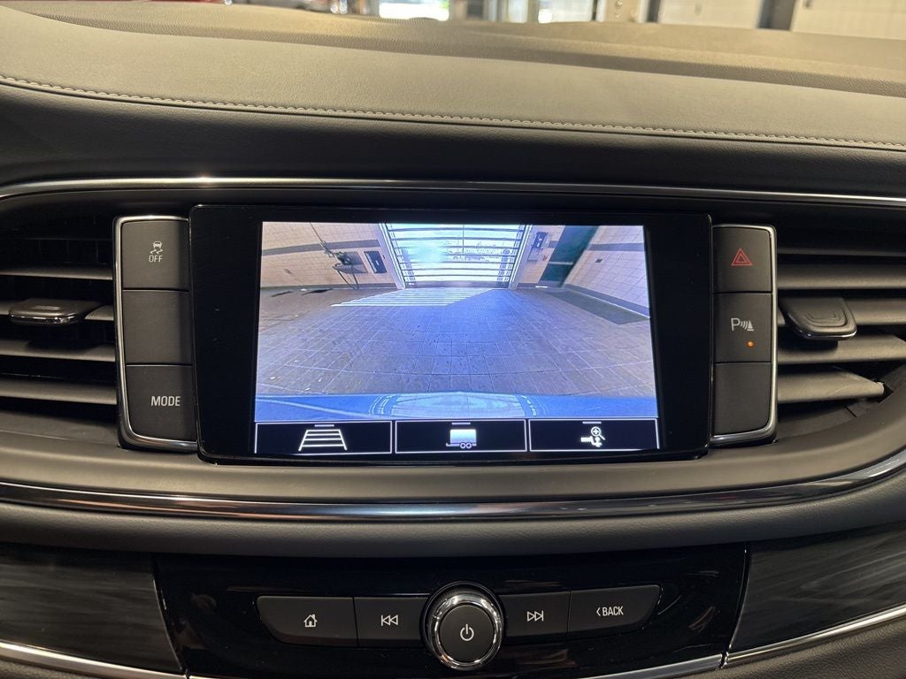 2021 Buick Enclave Essence