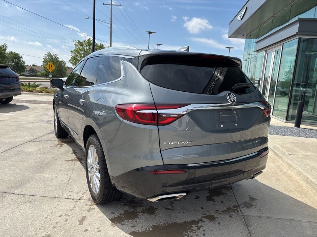 2021 Buick Enclave Essence