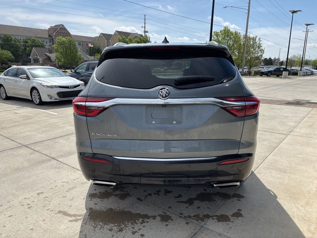 2021 Buick Enclave Essence