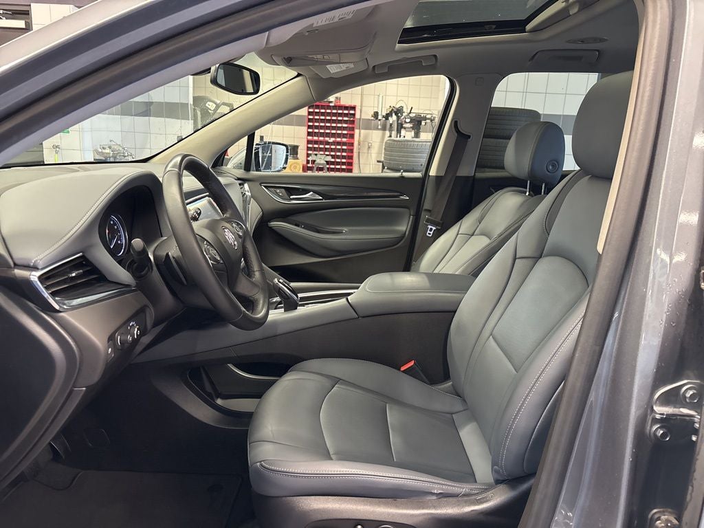 2021 Buick Enclave Essence