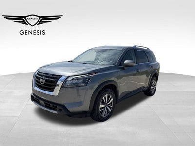 2025 Nissan Pathfinder SL