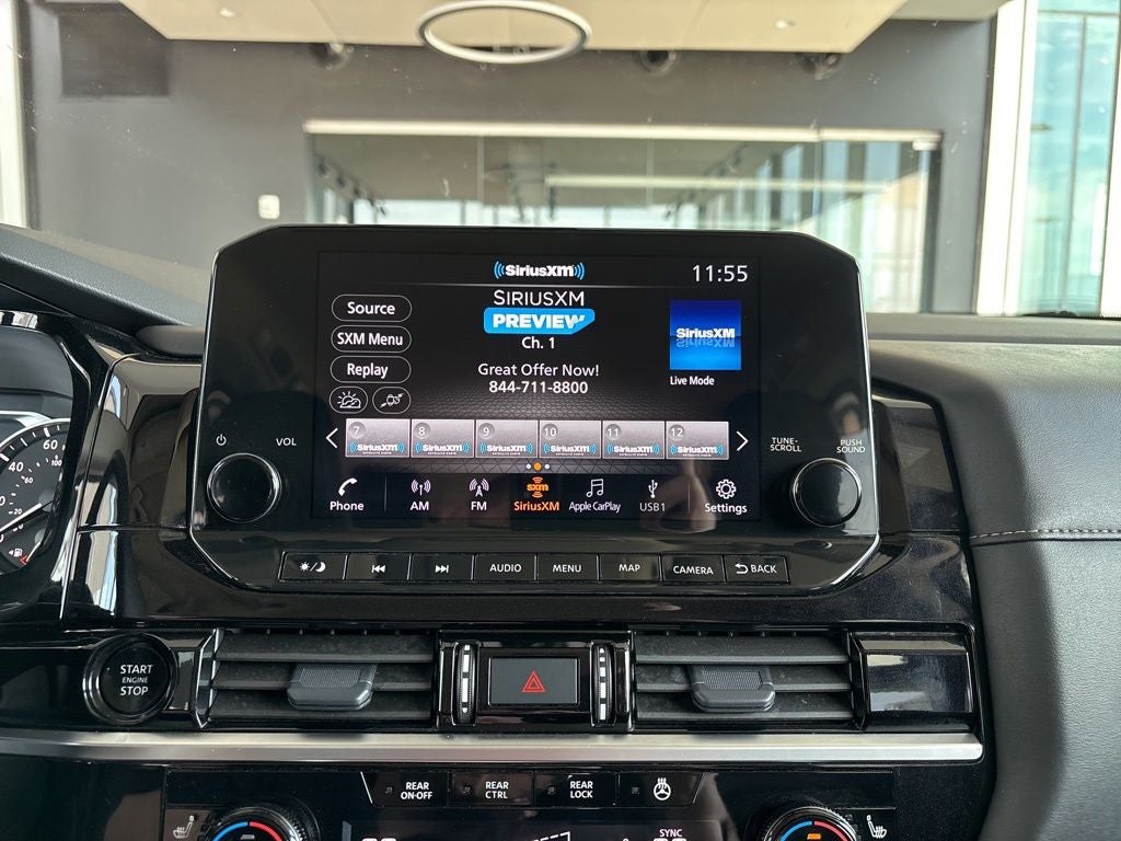 2025 Nissan Pathfinder SL
