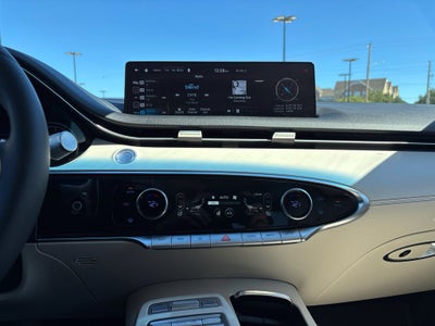 2025 Genesis GV70 2.5T Select