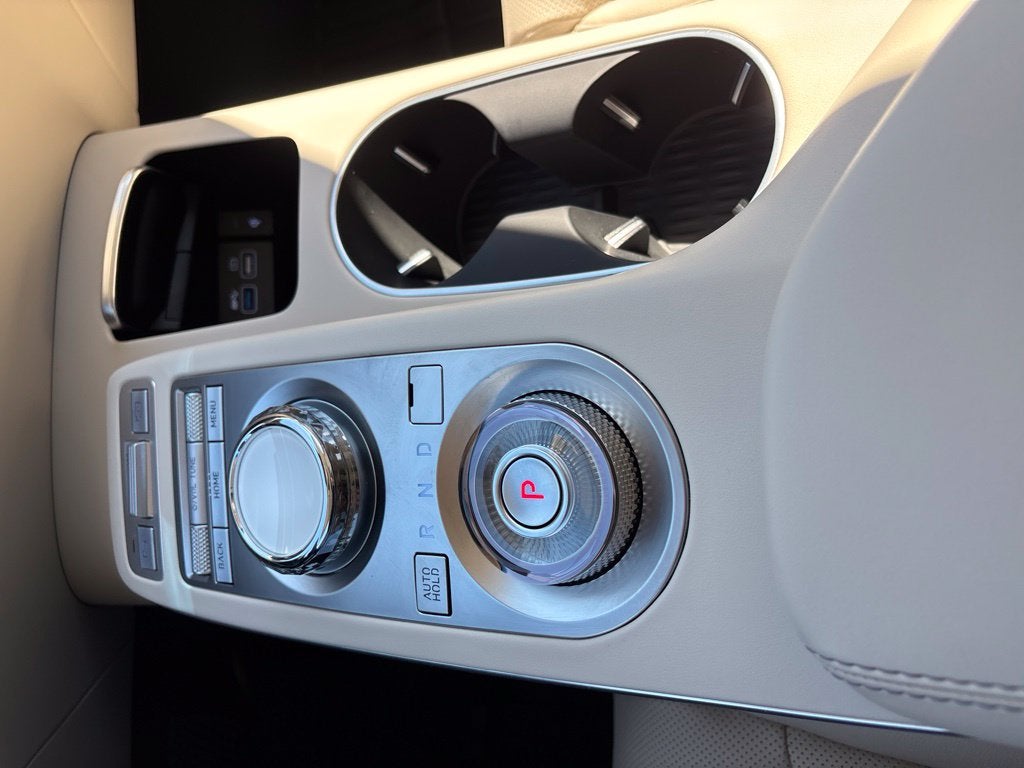 2025 Genesis GV70 2.5T Select