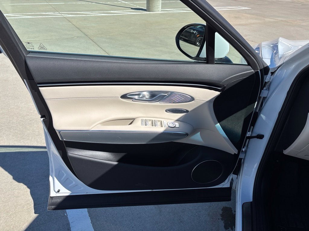 2025 Genesis GV70 2.5T Select