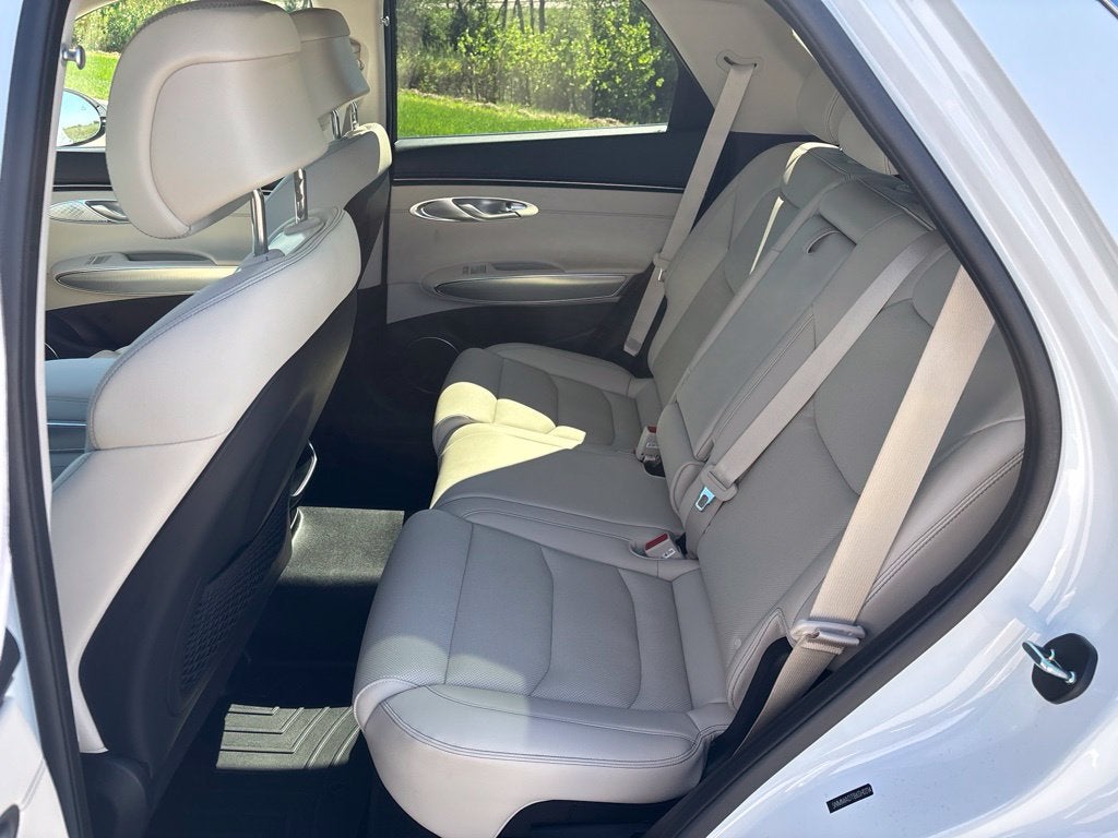 2025 Genesis GV70 2.5T Select