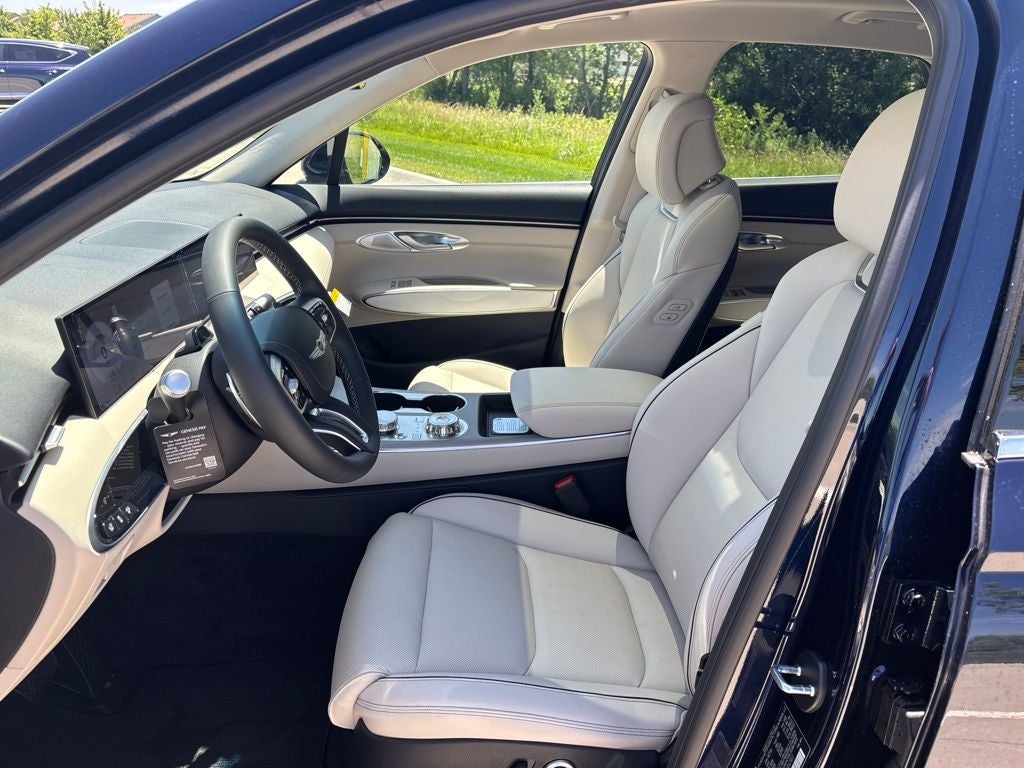 2026 Genesis GV70 2.5T Advanced