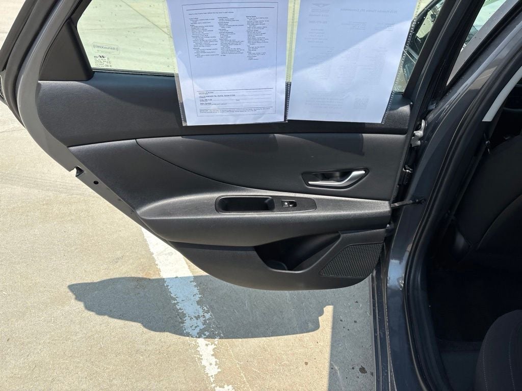 2025 Hyundai Elantra SEL Convenience