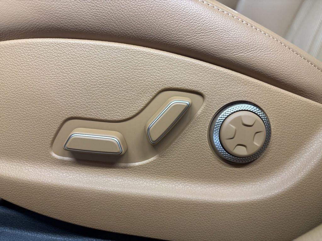 2025 Genesis G80 2.5T AWD