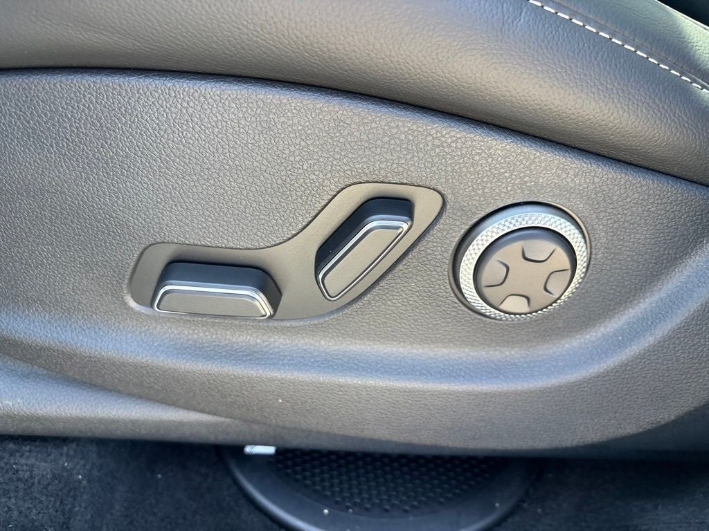 2027 Genesis GV80 2.5T Advanced