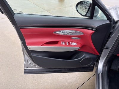 2023 Genesis GV70 2.5T Sport Prestige