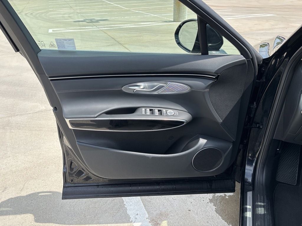 2025 Genesis GV70 2.5T