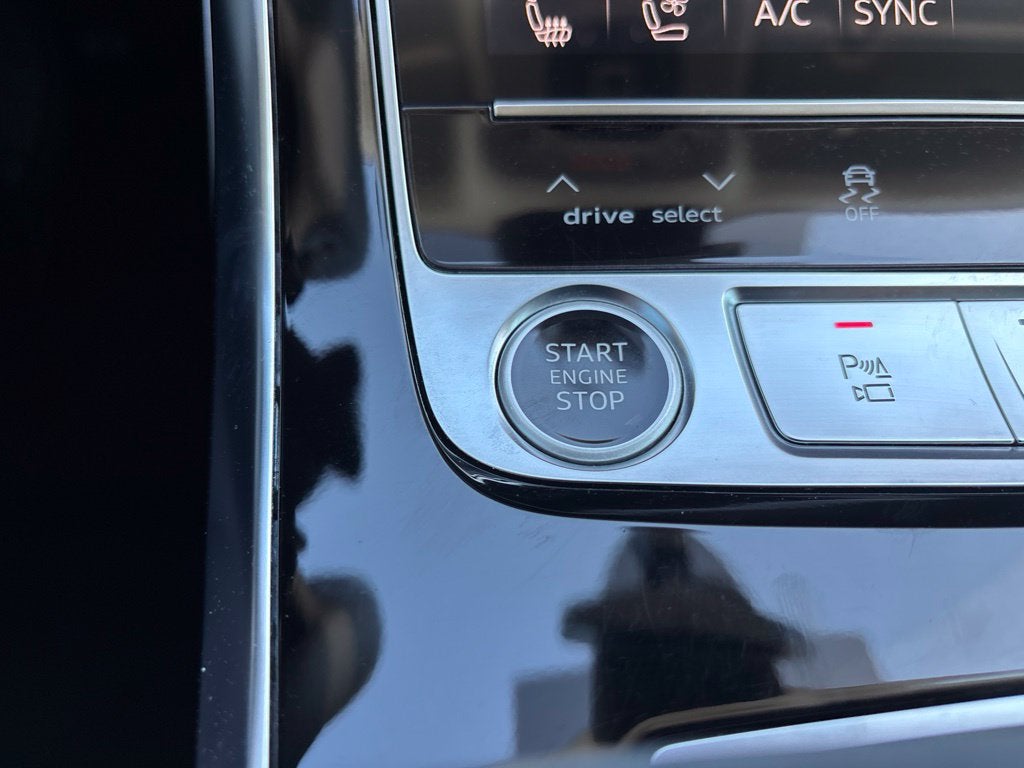 2023 Audi Q8 55 Prestige quattro