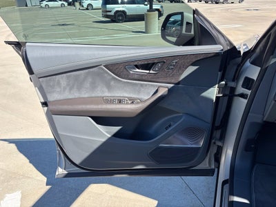 2023 Audi Q8 55 Prestige quattro