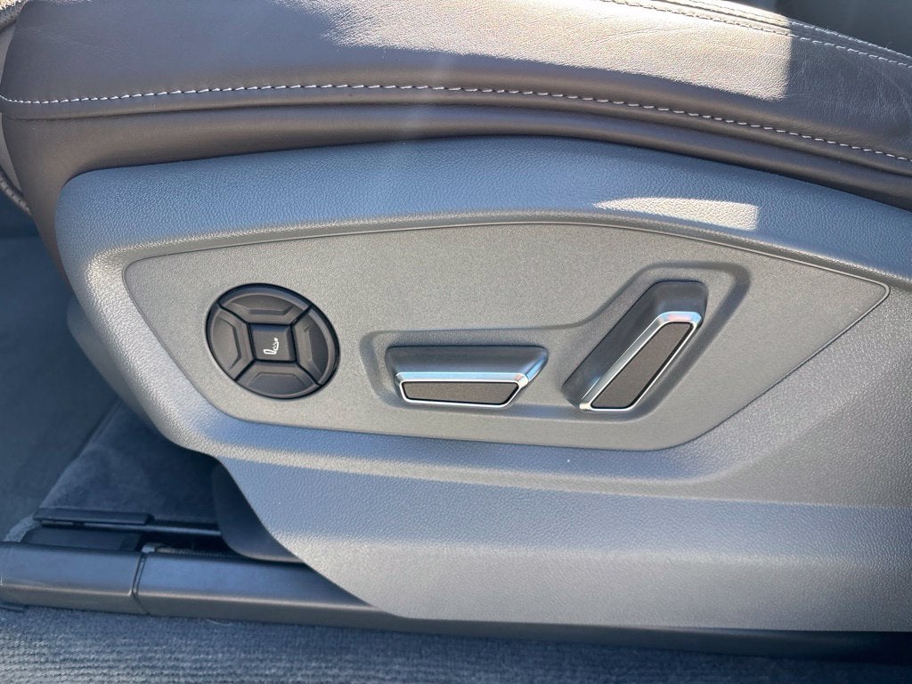 2023 Audi Q8 55 Prestige quattro