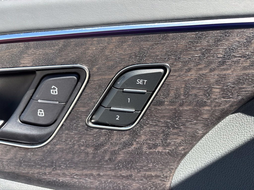 2023 Audi Q8 55 Prestige quattro