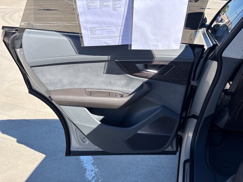 2023 Audi Q8 55 Prestige quattro
