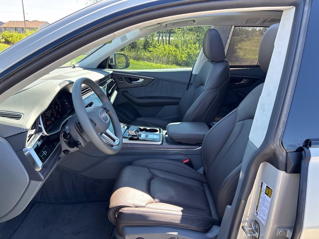 2023 Audi Q8 55 Prestige quattro
