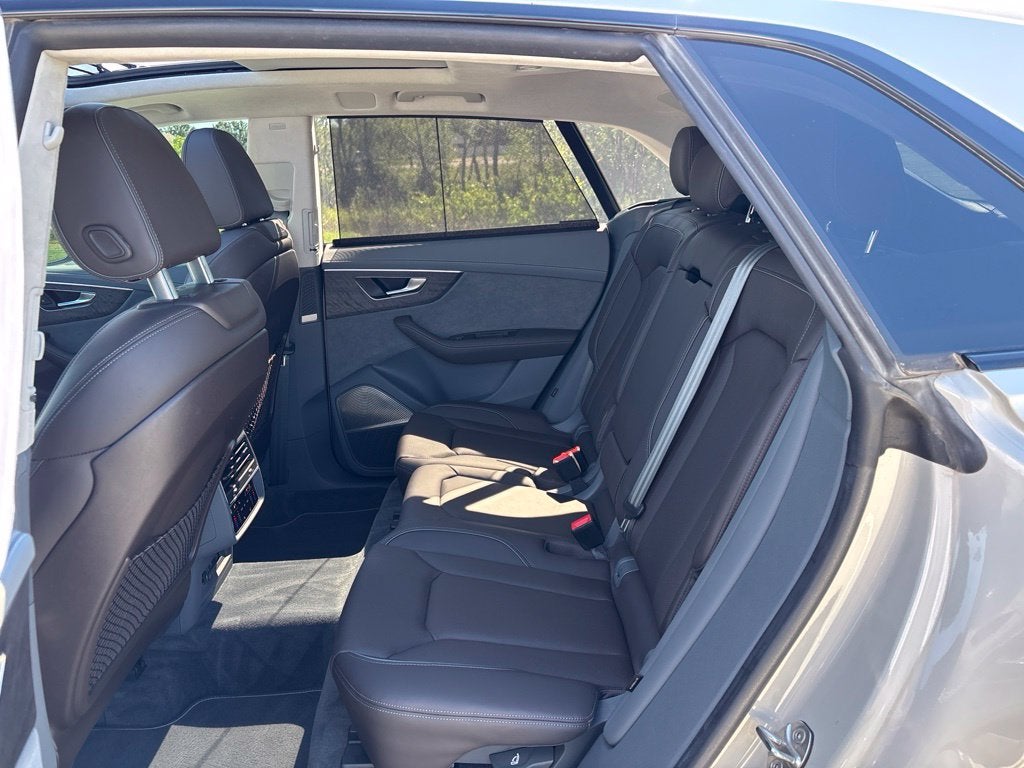 2023 Audi Q8 55 Prestige quattro