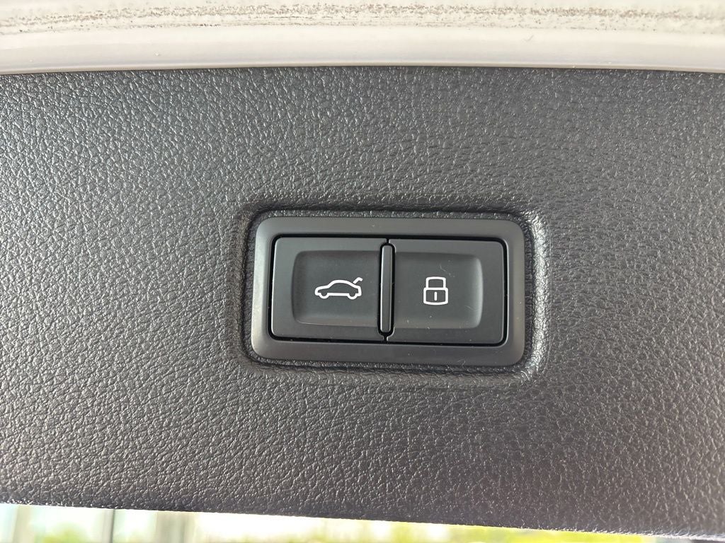 2025 Audi Q7 55 Premium Plus quattro